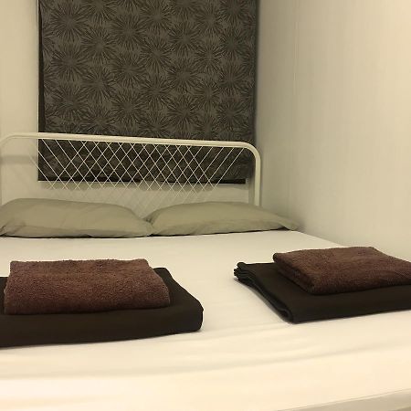 Once In Bangkok With Me Guesthouse Eksteriør billede