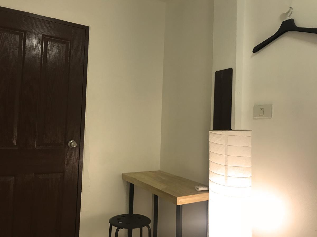 Once In Bangkok With Me Guesthouse Eksteriør billede
